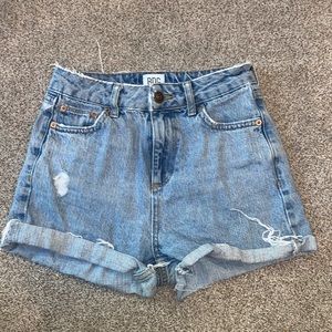 BDG urban outfitters shorts size 25